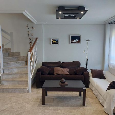 Chalet Urbano En Salamanca Santa Marta de Tormes Zewnętrze zdjęcie