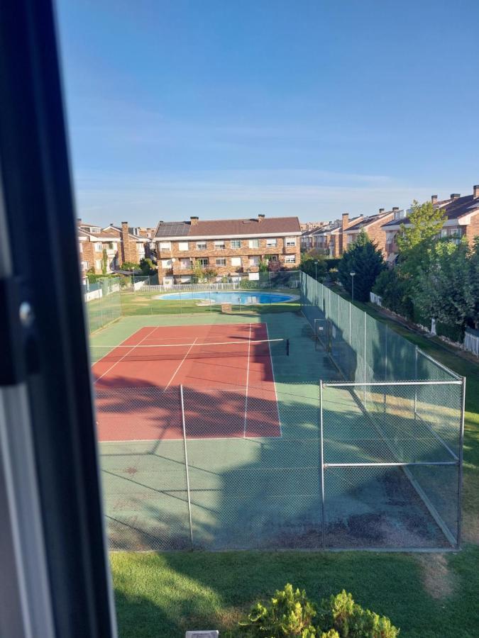 Chalet Urbano En Salamanca Santa Marta de Tormes Zewnętrze zdjęcie