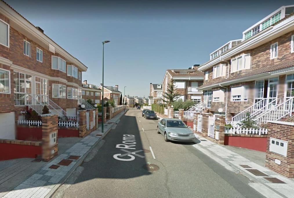 Chalet Urbano En Salamanca Santa Marta de Tormes Zewnętrze zdjęcie