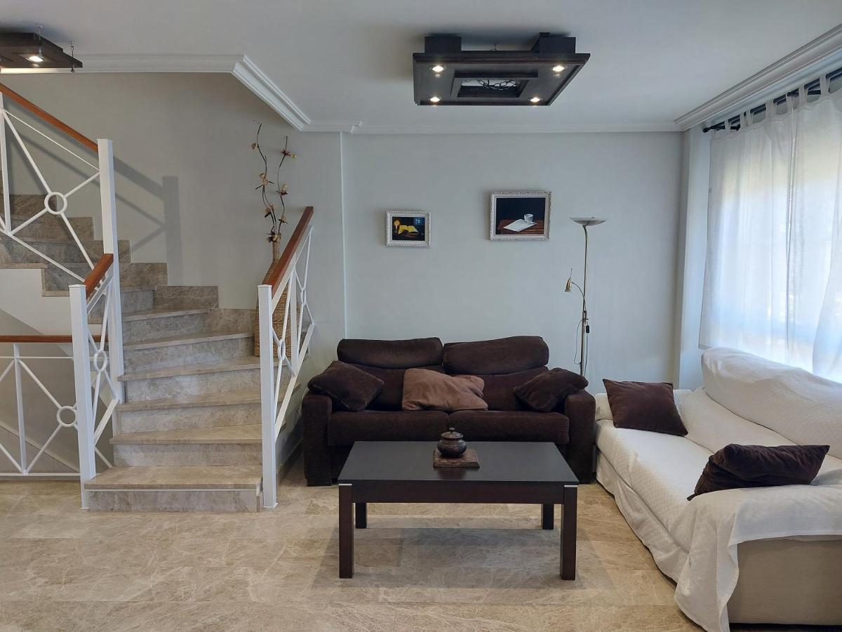 Chalet Urbano En Salamanca Santa Marta de Tormes Zewnętrze zdjęcie